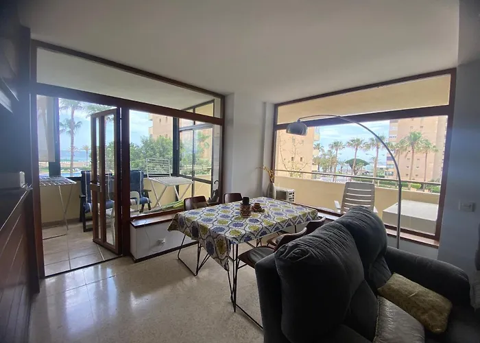 Playamar Primera Linea Front Apartment *